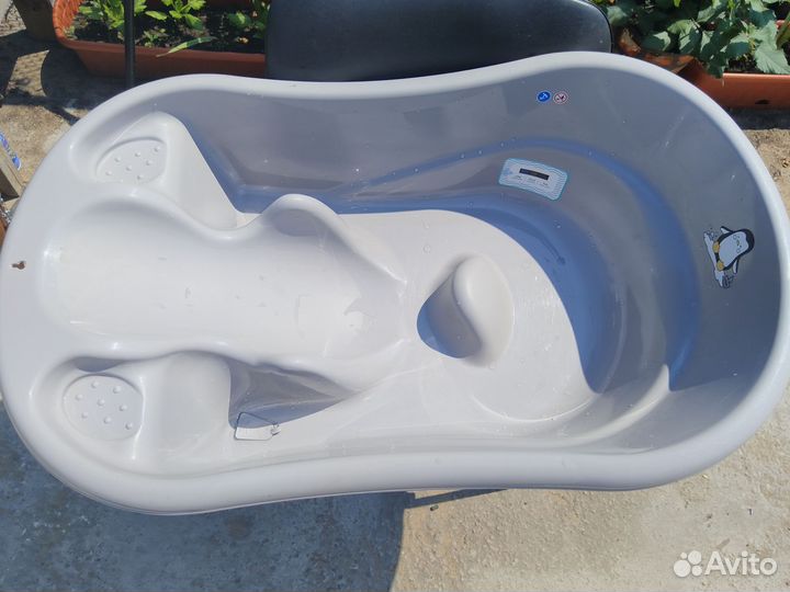 Ванночка для купания с горкой