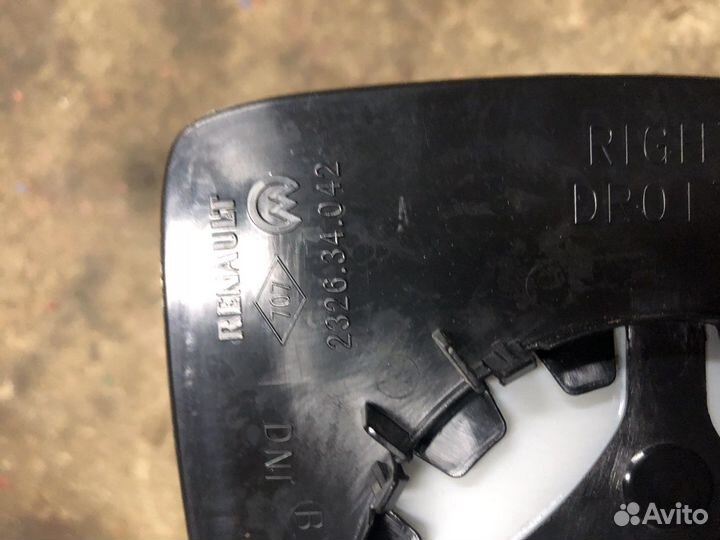 Стёкла бокавые для renault логан