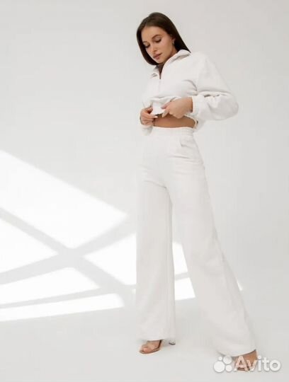 Спортивный костюм женский