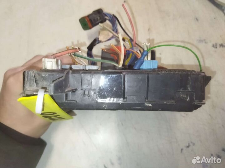 Блок предохранителей Renault Megane 2