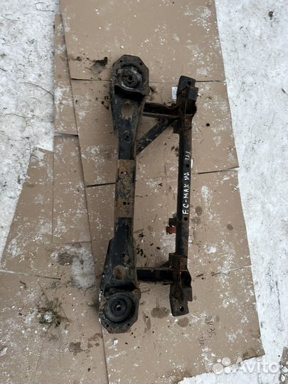 Задний подрамник Ford C-Max