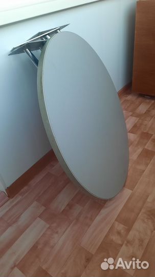 Стол обеденный