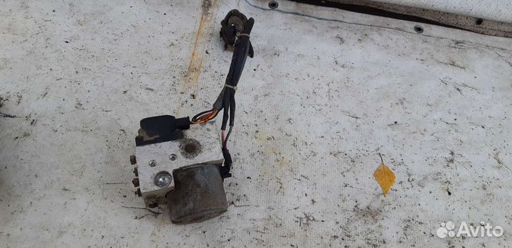 Блок ABS Nissan primera Ниссан примера