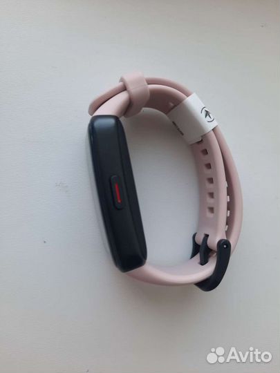 Смарт браслет