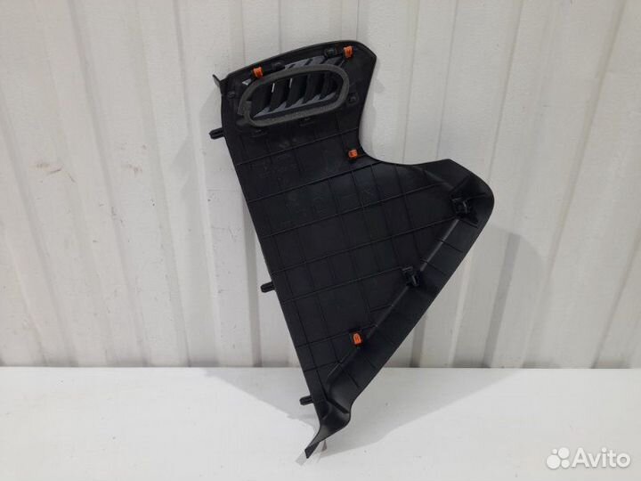 Накладка торпедо правая боковая Toyota Camry Xv70