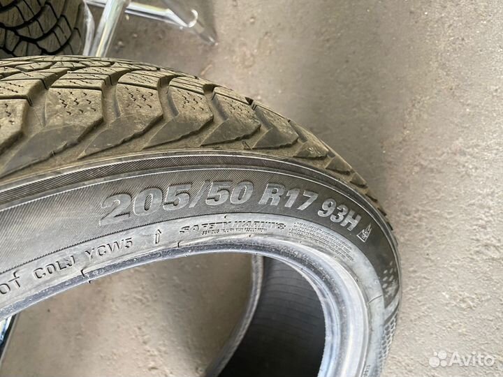 Kumho WinterCraft WP71 205/50 R17 93H