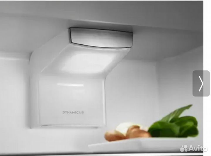 Встраиваемый холодильник Electrolux RNS9TE19S