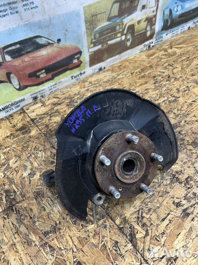 Кулак ступица пер левая Хонда Стэпвэгон 3 RG2