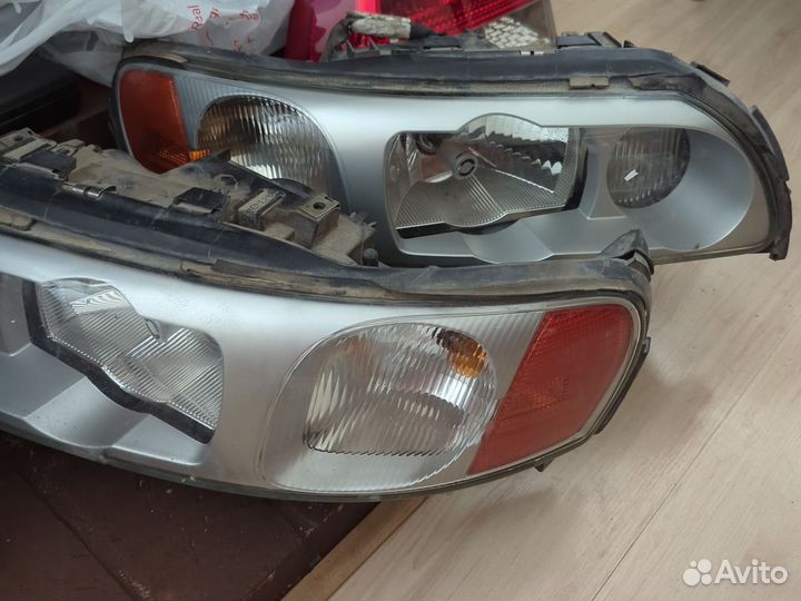Фары Volvo S60 R v70 R xc70