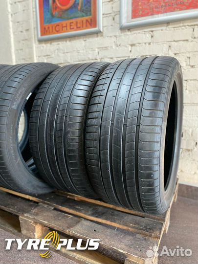 Pirelli P Zero PZ4 315/35 R21 и 275/40 R21 111Y
