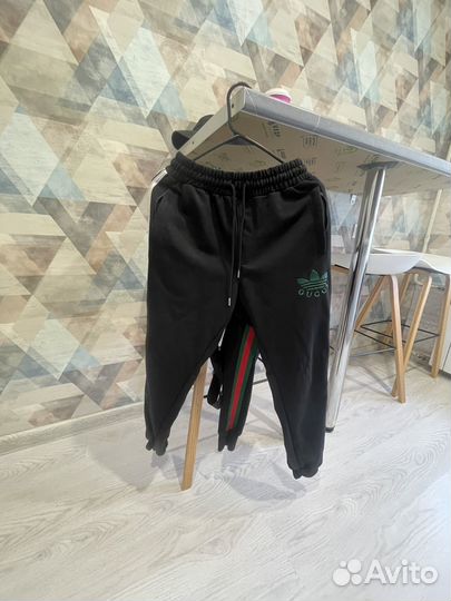 Спортивный костюм adidas gucci eq