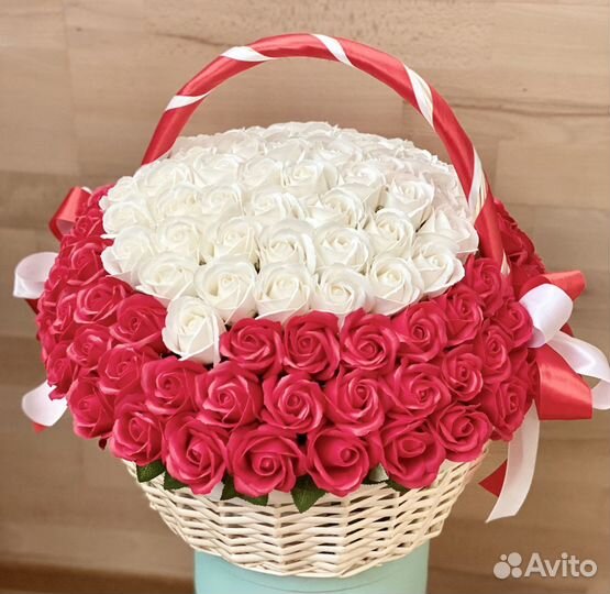 Мыльные розы в гигантских упаковках