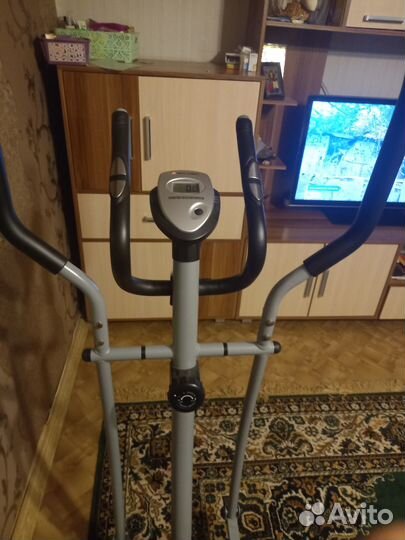 Эллиптический тренажер torneo