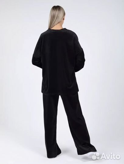 Велюровый спортивный костюм 42-44