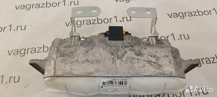 Подушка безопасности пассажирская (в торпедо) Audi