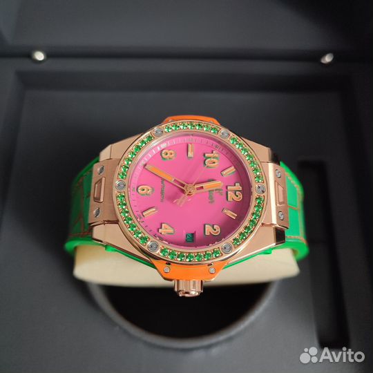 Женские Hublot Big Bang Pop Art Gold Apple