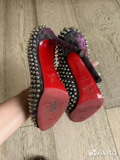 Туфли Christian Louboutin 38 оригинал