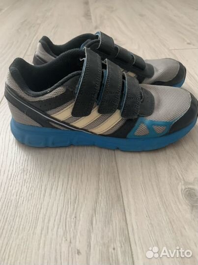 Кроссовки adidas,Nike