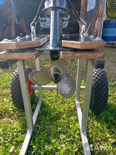 Лодочный мотор