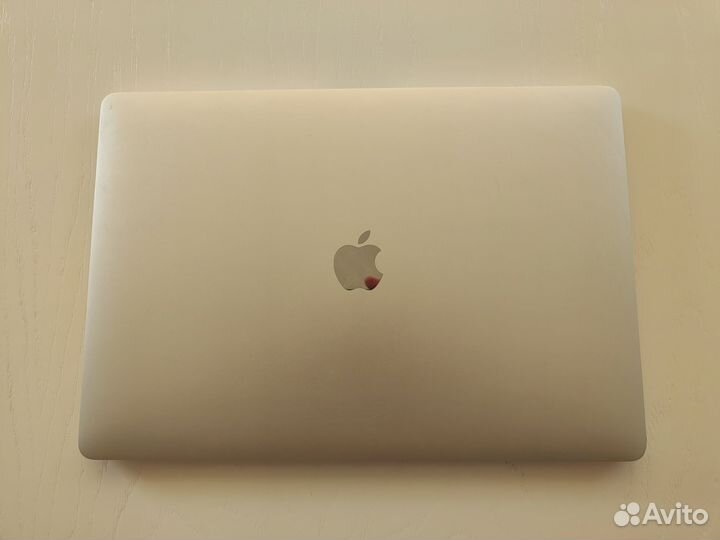 Apple macbook pro 15 2017 i7 2.9/16/512/4