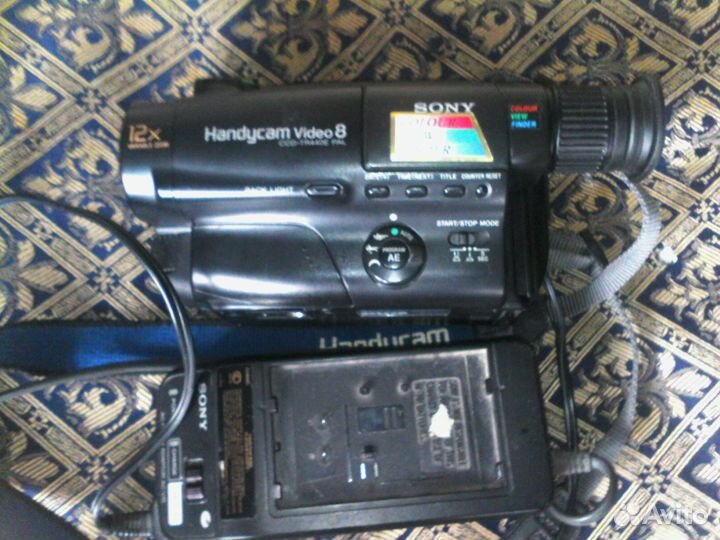 Видеокамера Video 8 Sony Handycam CCD-TR440E