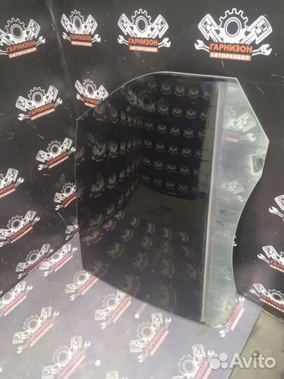 Стекло задней двери Ford Focus 2