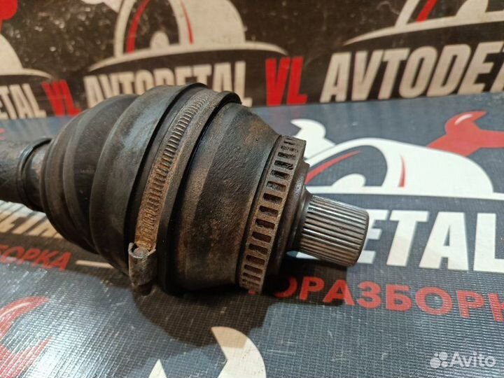 Привод передний левый Audi A6 C5 avant ACK 1999