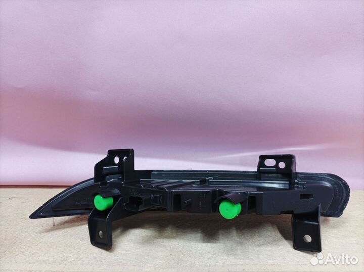 Ходовой огонь левый Renault Fluence 1 2009