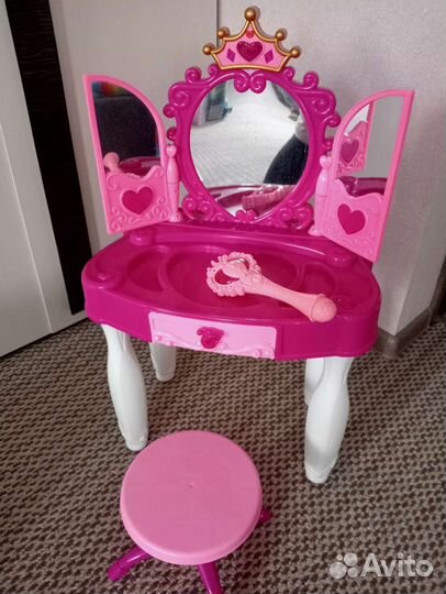 Туалетный столик с зеркалом детский