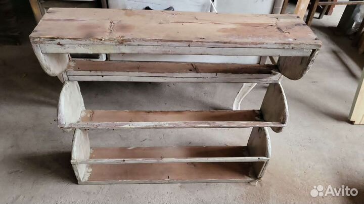 Посудник старинный