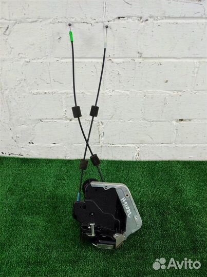 Замок двери задней левой Toyota RAV4 A30 2007