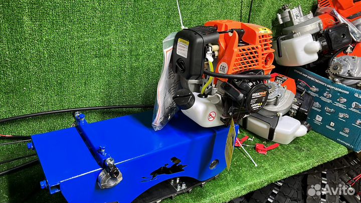 Снегокат с мотором детский