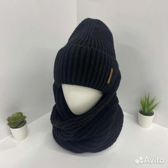 Комплект шапка и снуд