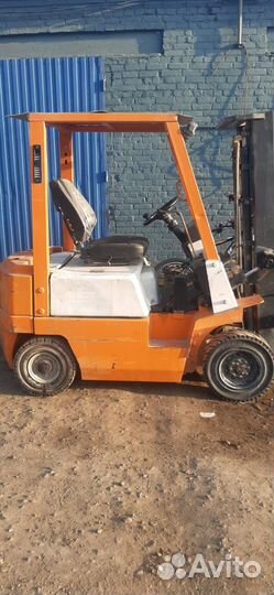 Вилочный погрузчик Nissan NJ01A15, 1999