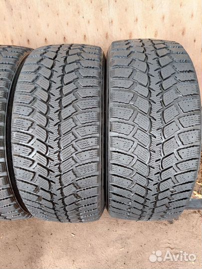 Kumho I'Zen Wis KW19 235/50 R18 101T