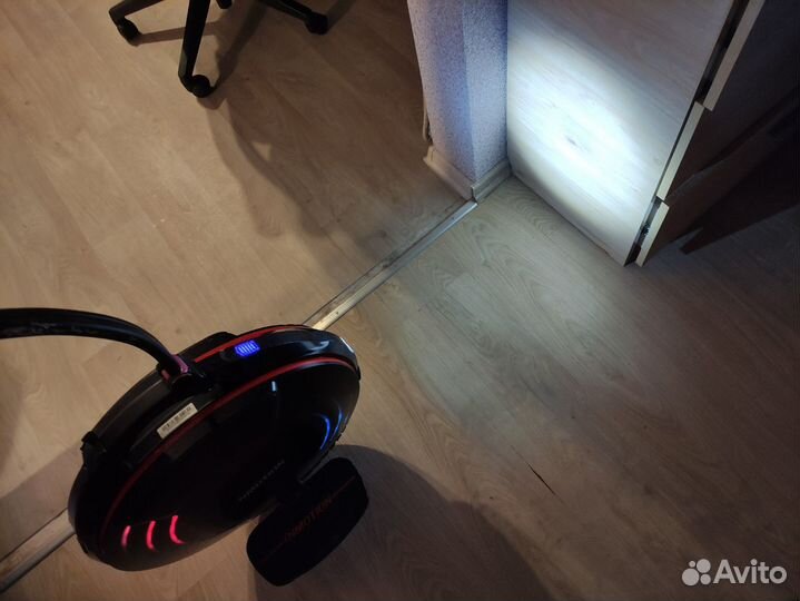 Моноколесо Inmotion V10