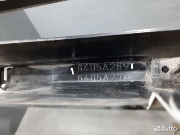 Накладка переднего бампера Mitsubishi Outlander GF