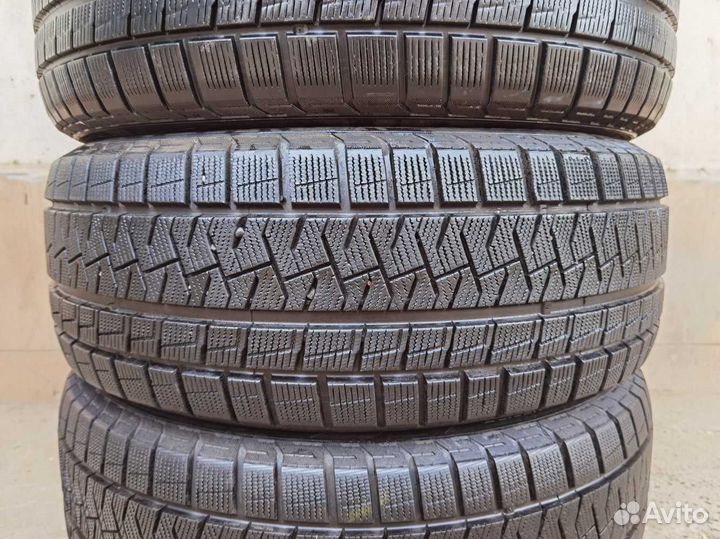 Pirelli Ice Asimmetrico 225/55 R17 99H