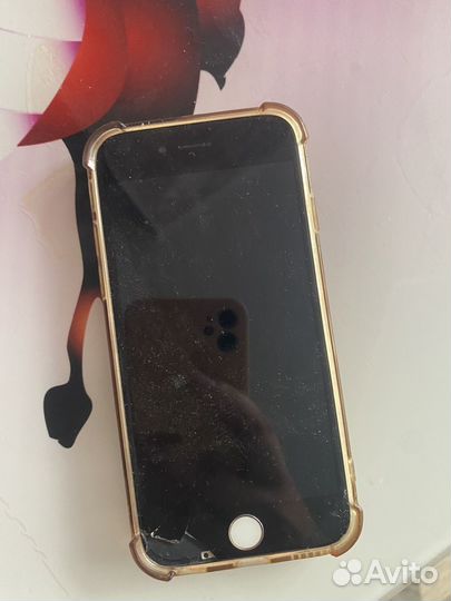 Телефон iPhone 6
