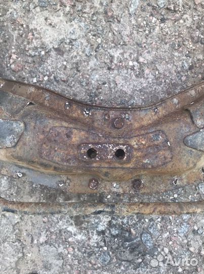 Подрамник задний Хонда CR-V3 (716)