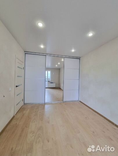 Шкаф стенка