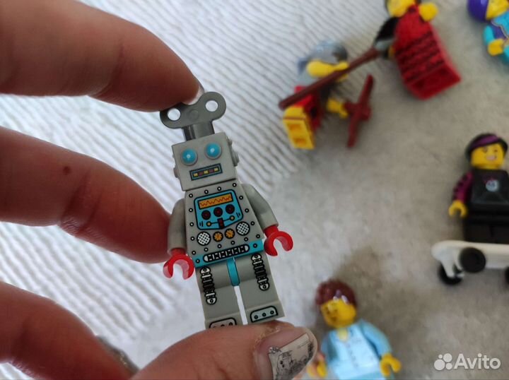 Lego минифигурки из 6 серии