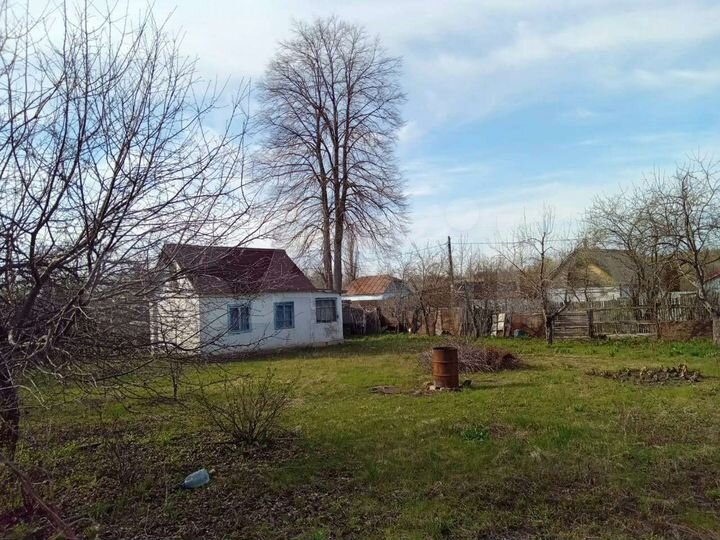 Дом 25 м² на участке 8 сот.