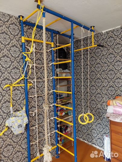 Детская спортивная стенка