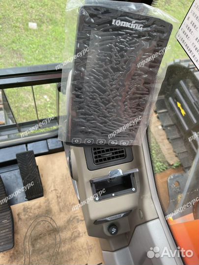 Гусеничный экскаватор Lonking CDM6490, 2023