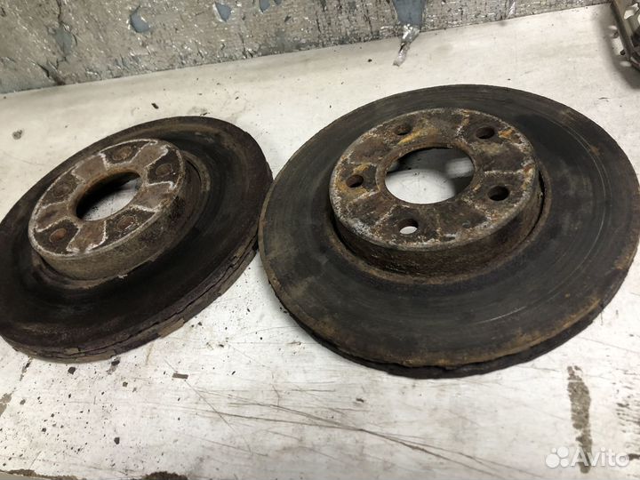 Передние тормозные диски Ford Focus 2