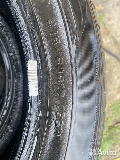 Goodyear EfficientGrip 215/60 R17 96H