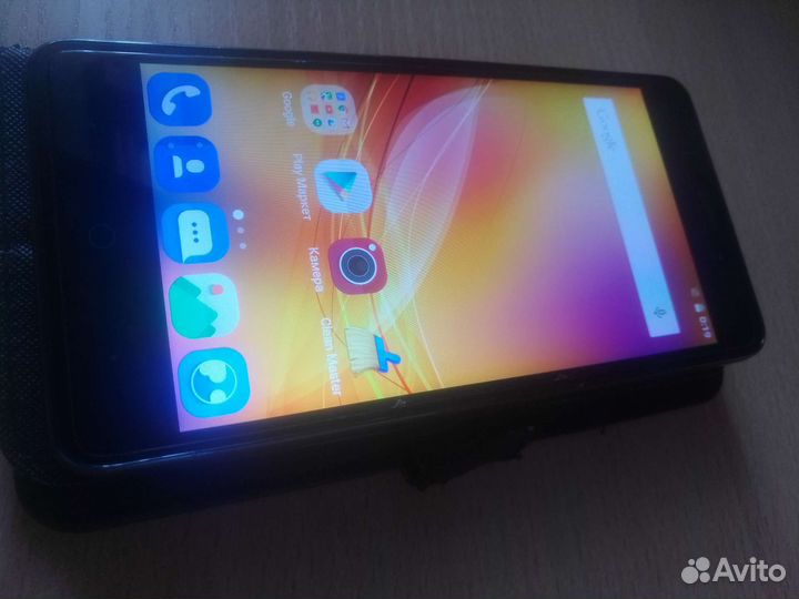 Телефон ZTE Blade X3
