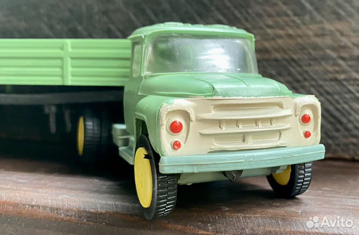Коллекционная машинка СССР 1:43 с боксом лот 4шт