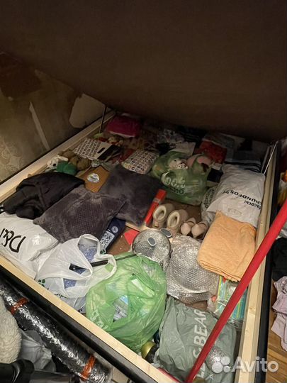 Продам кровать с матрасом 160 200 экокожа